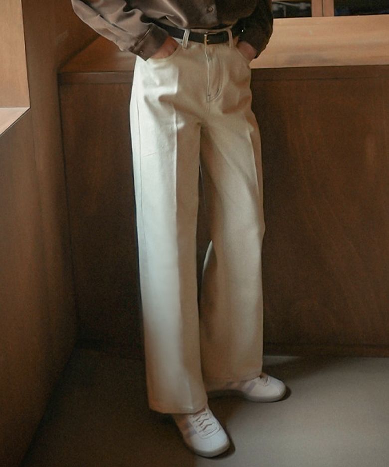 Iris stitch point straight denim pants_Cream