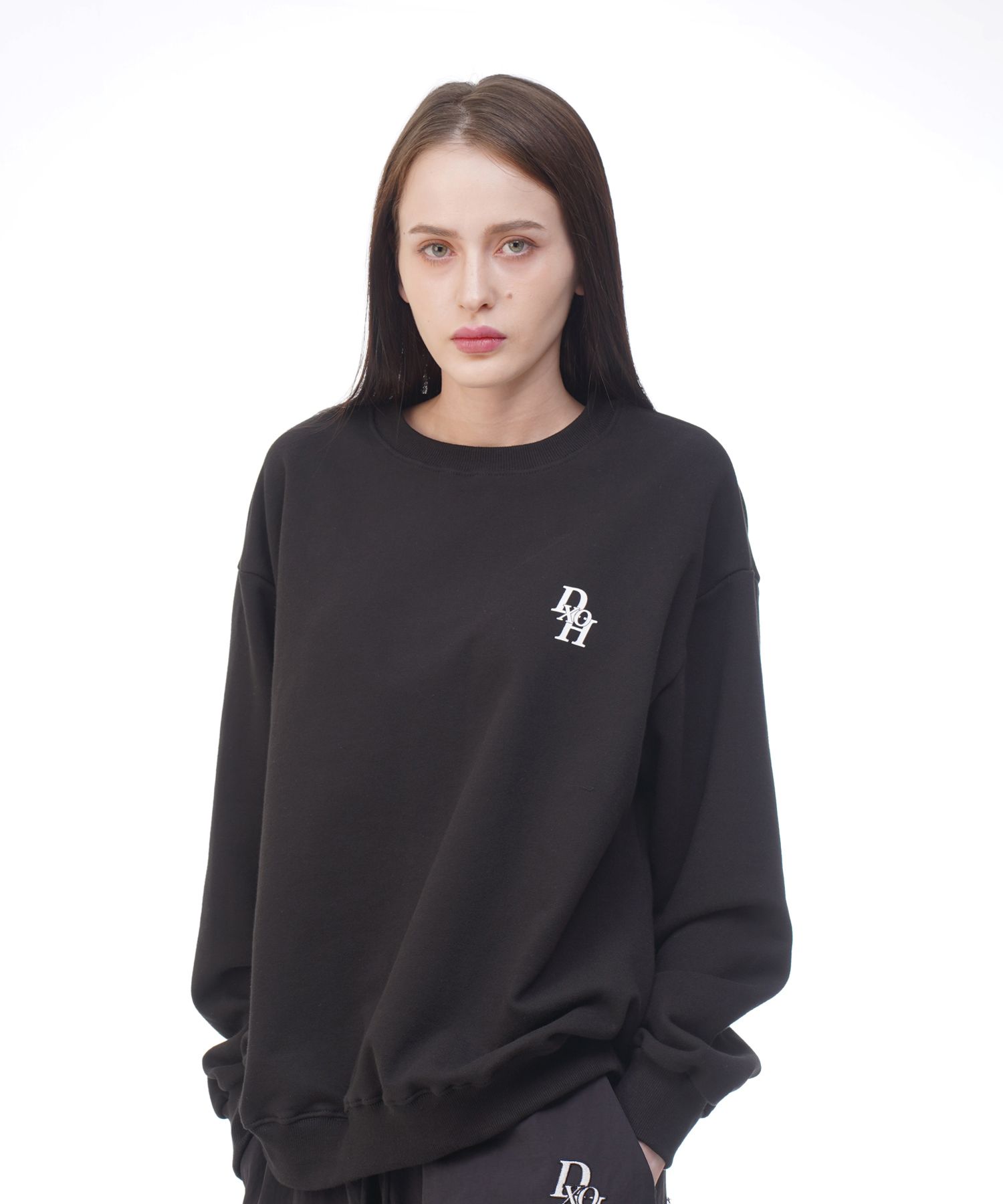 MUSINSA | D.XO.H Unisex stack logo man to man black