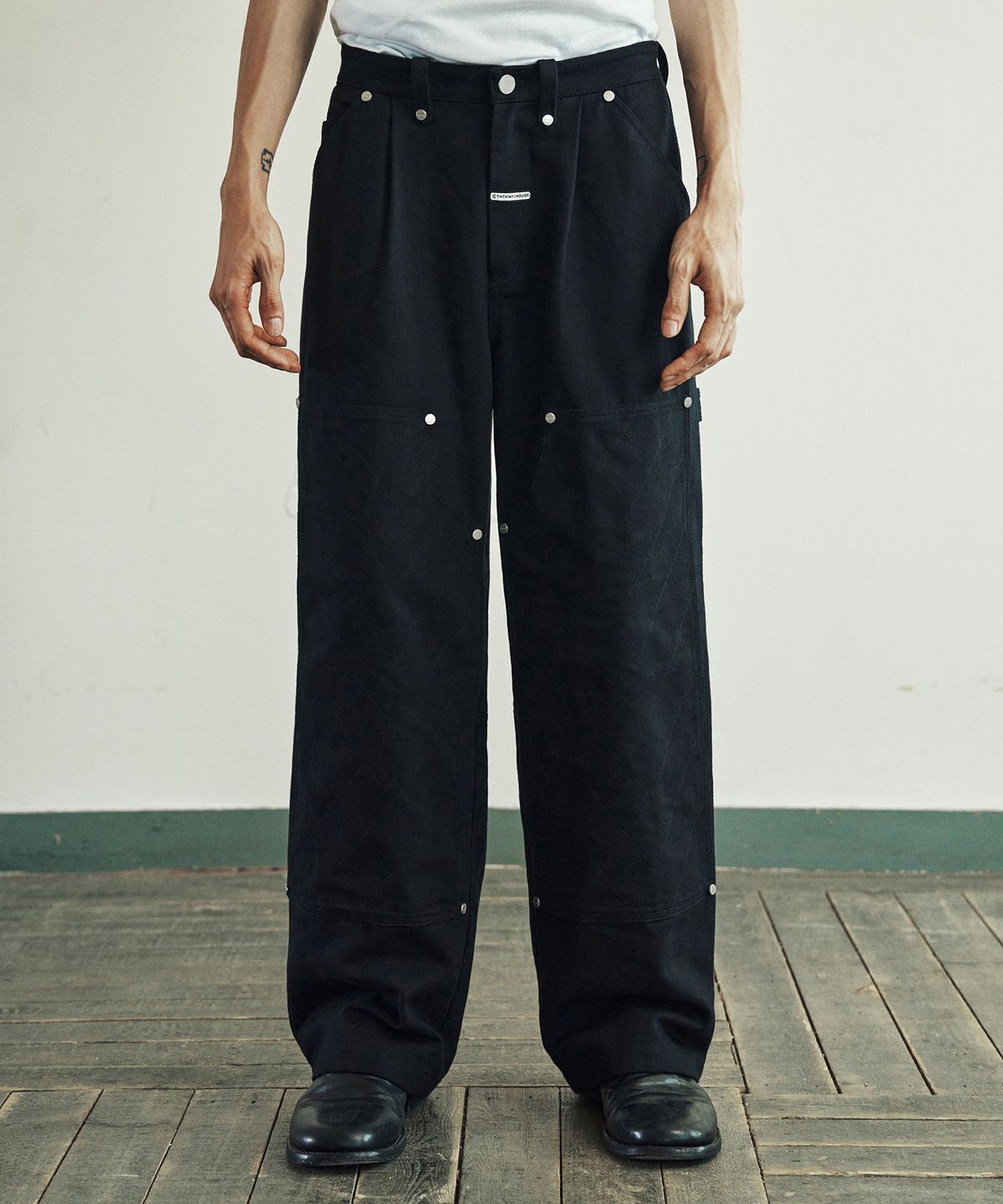 더바이닐하우스(THEVINYLHOUSE) STITCH DOUBLE KNEE PANTS BLACK