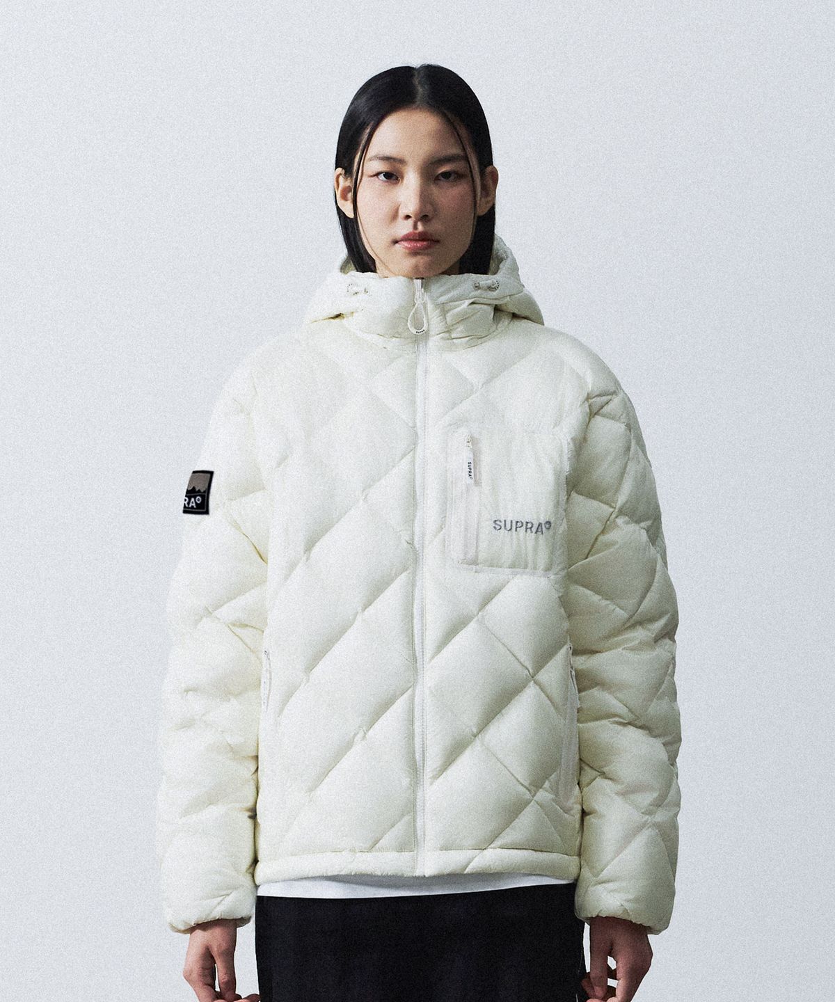 수프라(SUPRA) 후드 퀼팅 경량 숏 다운 자켓(WHITE)