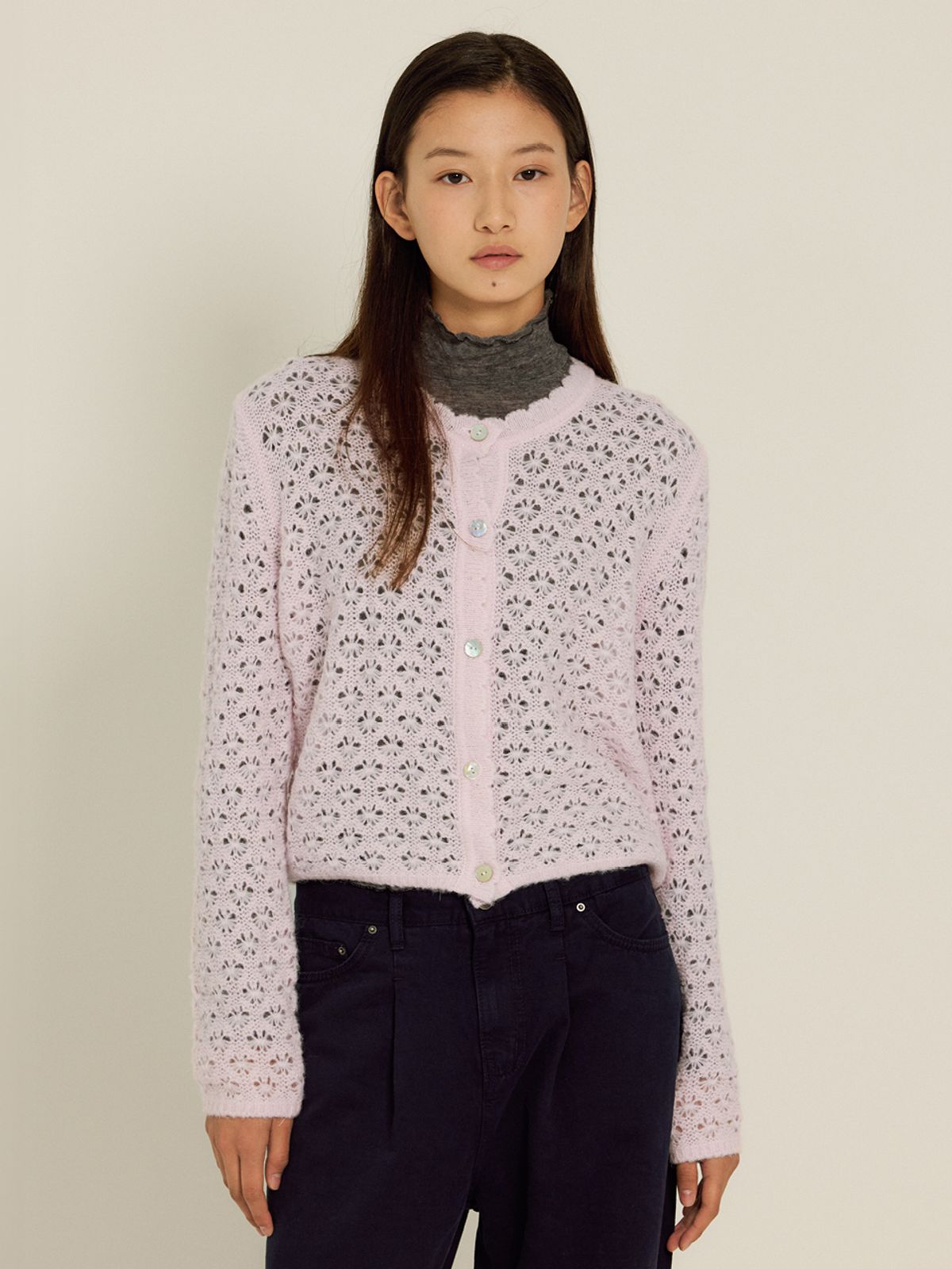 시엔느(SIENNE) Swan Crochet Wool Cardigan (Light Pink)