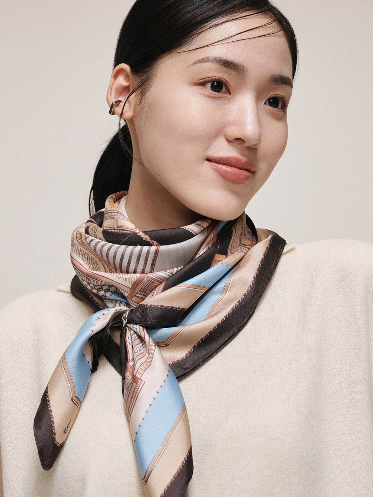 생럭슈(SAINTLUXURE) 버번 스카이블루