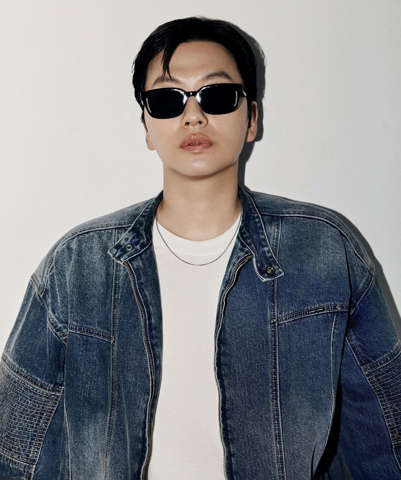 [이동휘 착장] 절개디테일 바이커 데님 자켓 인디고