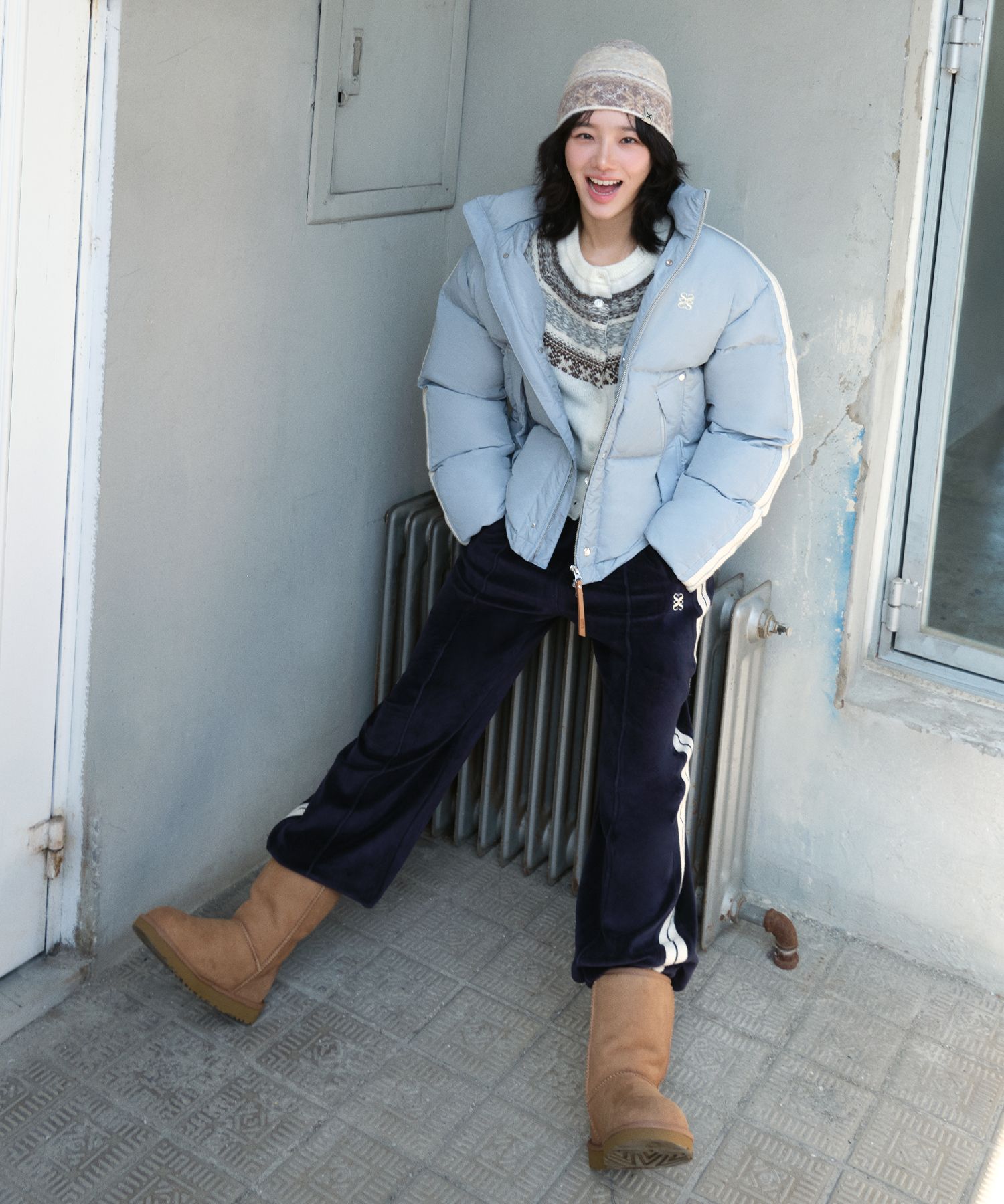 ■SATUR■ W Lawton Velour Track Pants Navy SA243WTP02NV MUSINSA | SATUR Lawton Velour Track Pants Navy