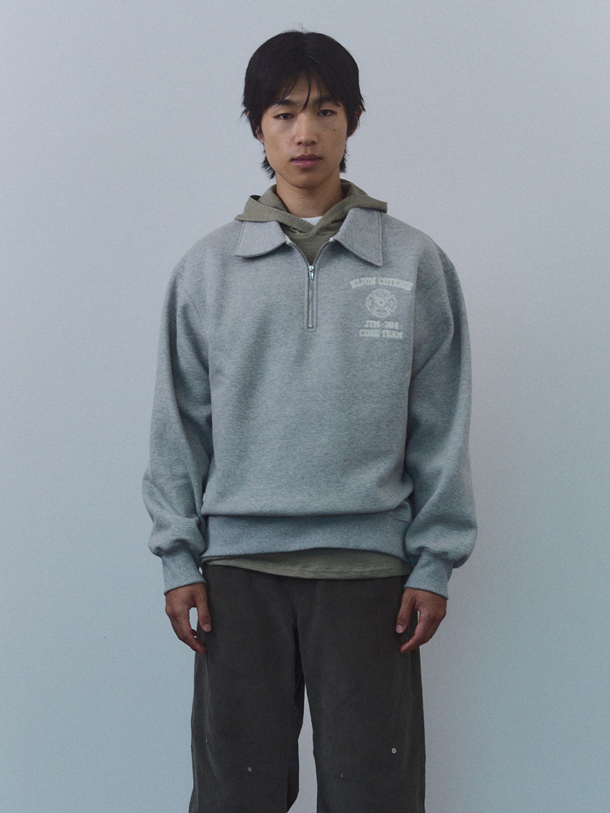기준 맨(KIJUN MEN) Crest Half Zip-Up Pullover Melange Grey