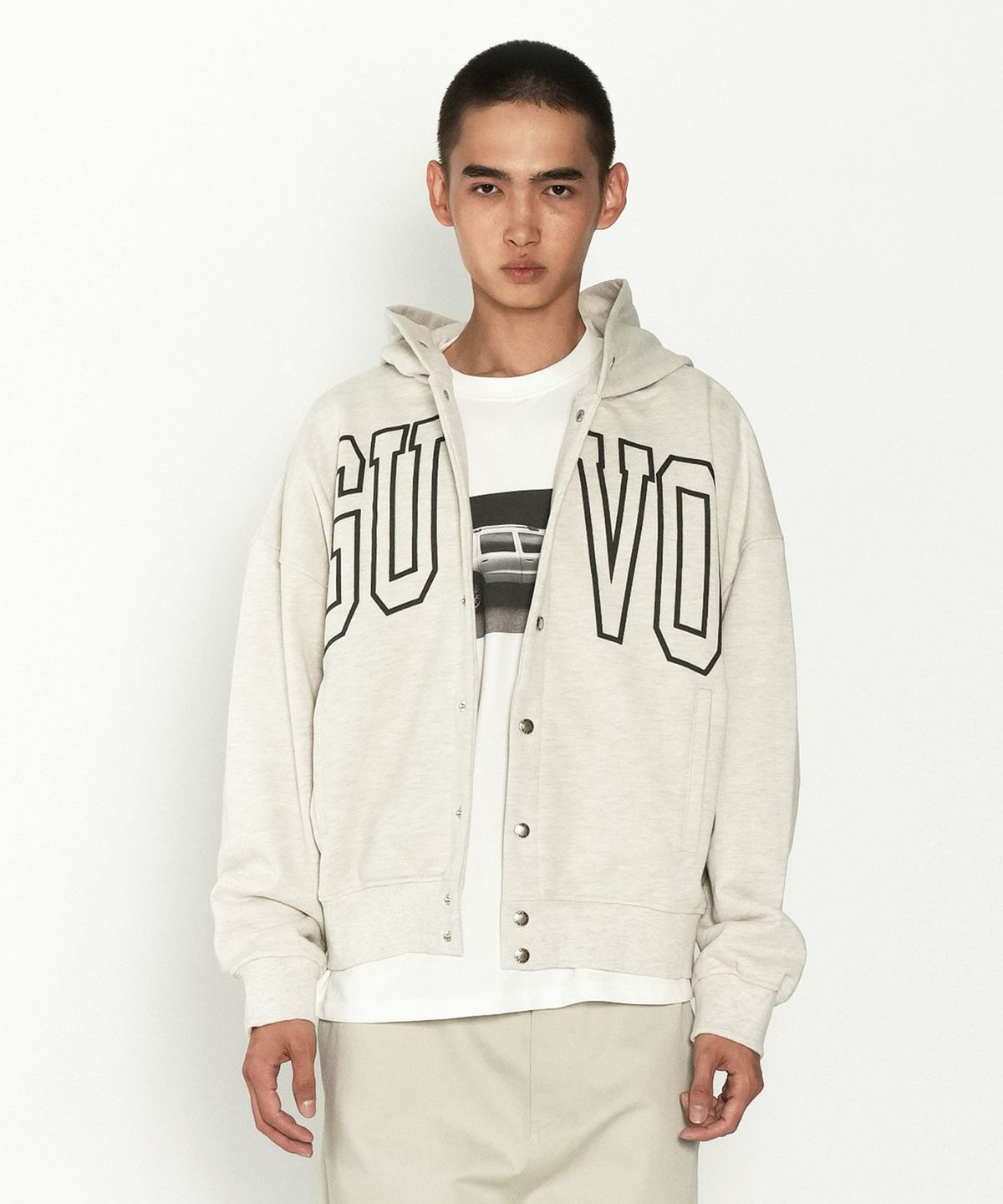 구보(GUVO) Logo Snap Hoodie, Oatmeal