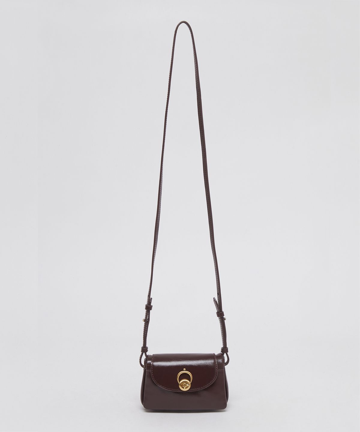 아카이브앱크(ARCHIVEPKE) Luv hole mini bag(Merlot red)_OVBRX25006BGD
