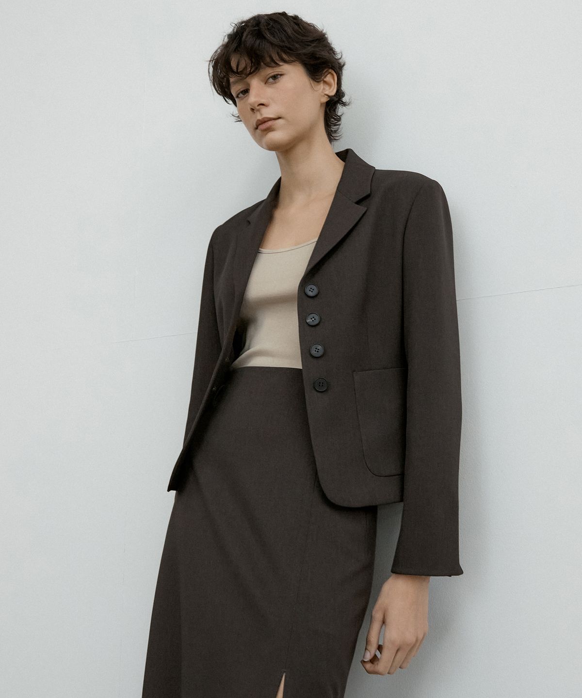 오떼뜨(OCTETTE) DEAR SLIM 4BUTTON JK_DARK BROWN