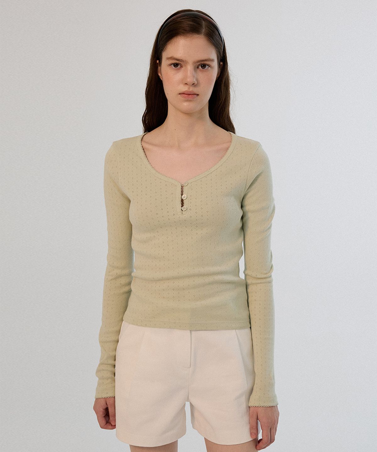 썸웨어버터(SOMEWHEREBUTTER) Lace Button Long Top - Mint