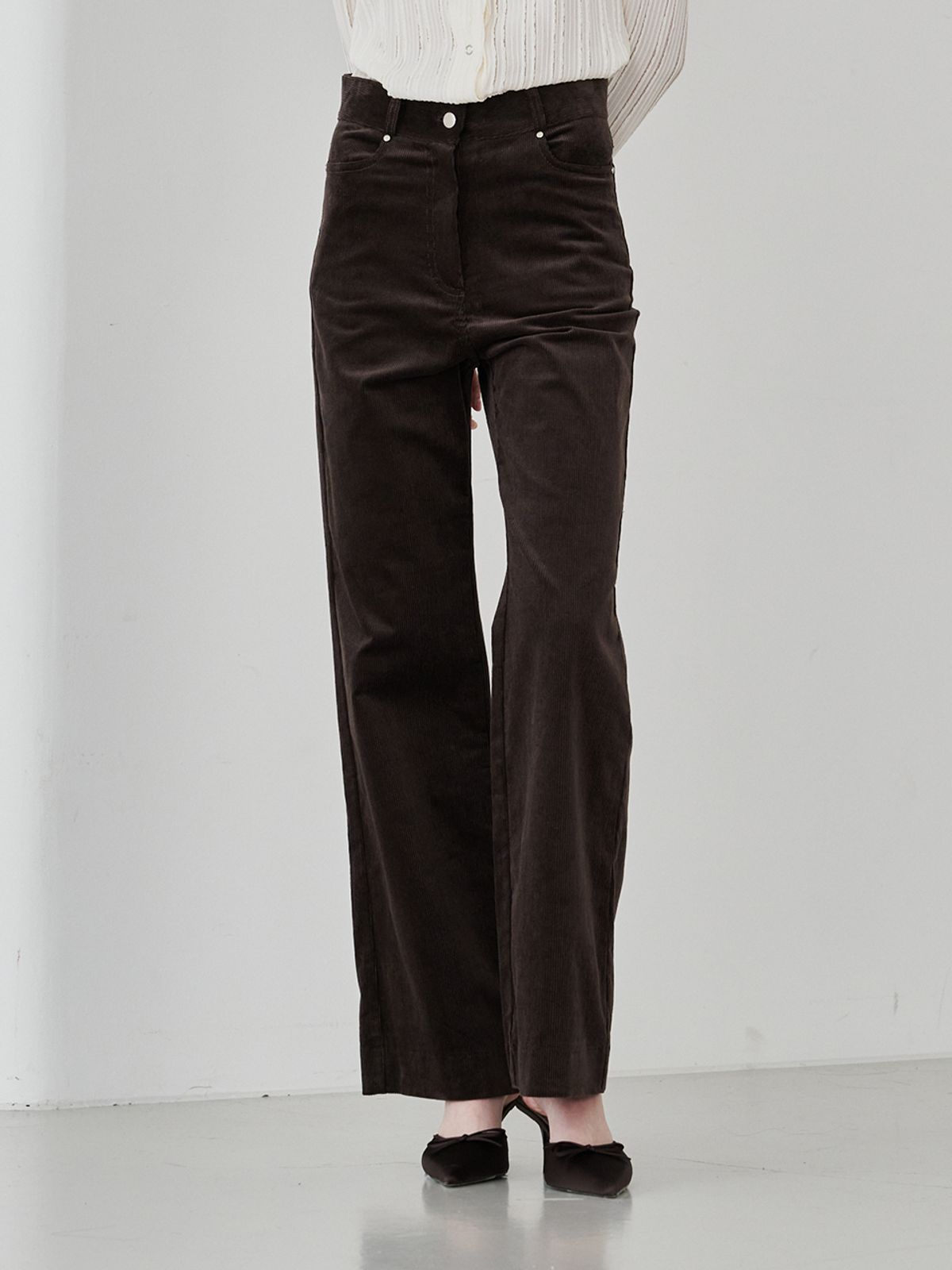 누브(NOUVE) Corduroy Straight Pants- Brown