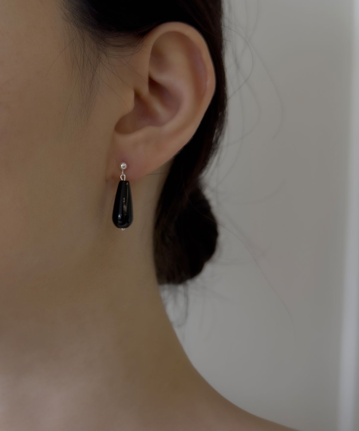 티에드(TIEDE) Onyx Drop Earring