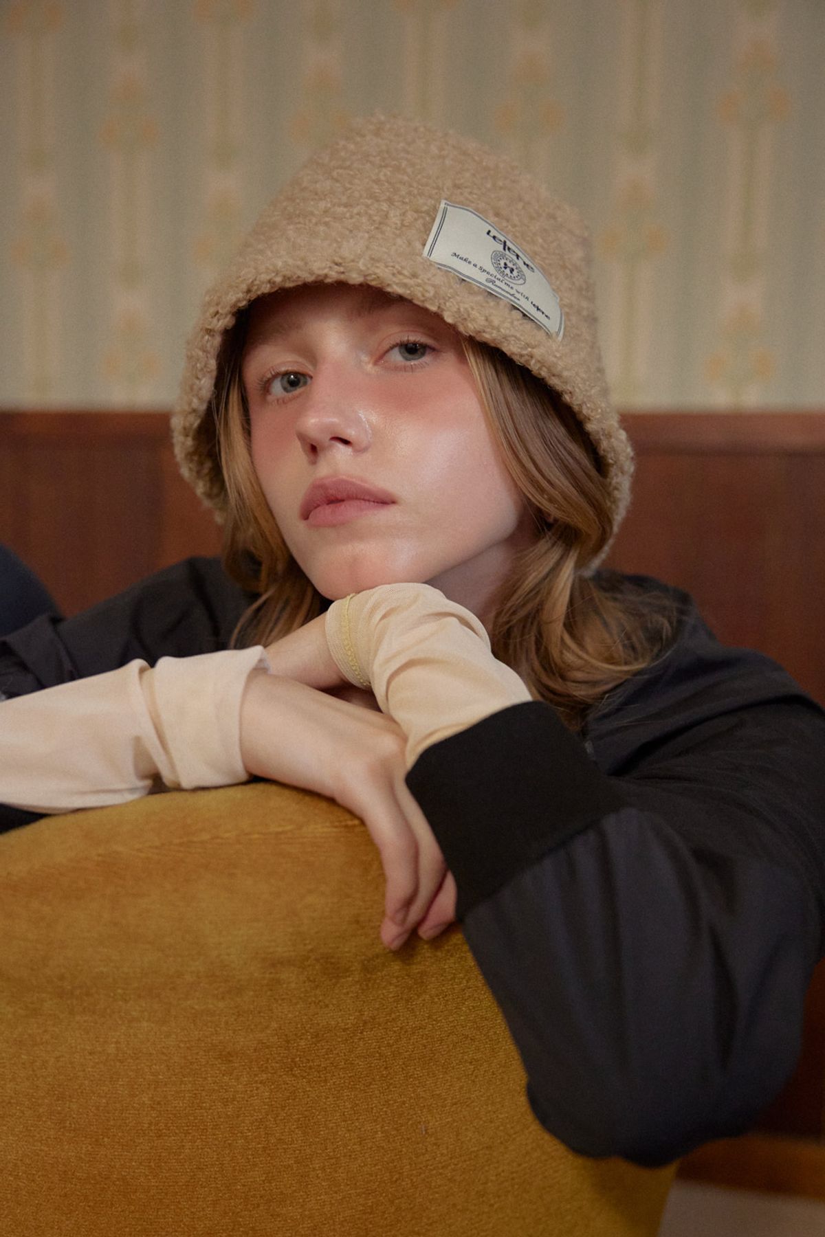 레터리(LETERIE) TEDDY BUCKET HAT_BEIGE