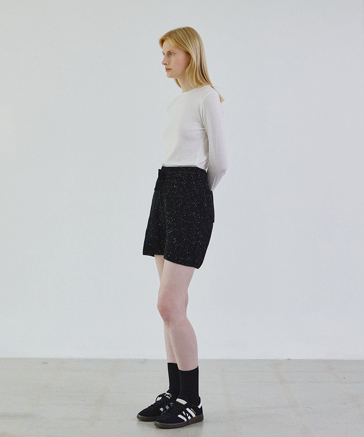 스텝어라운드(STEP AROUND) Nef wool knit half pants_BLACK