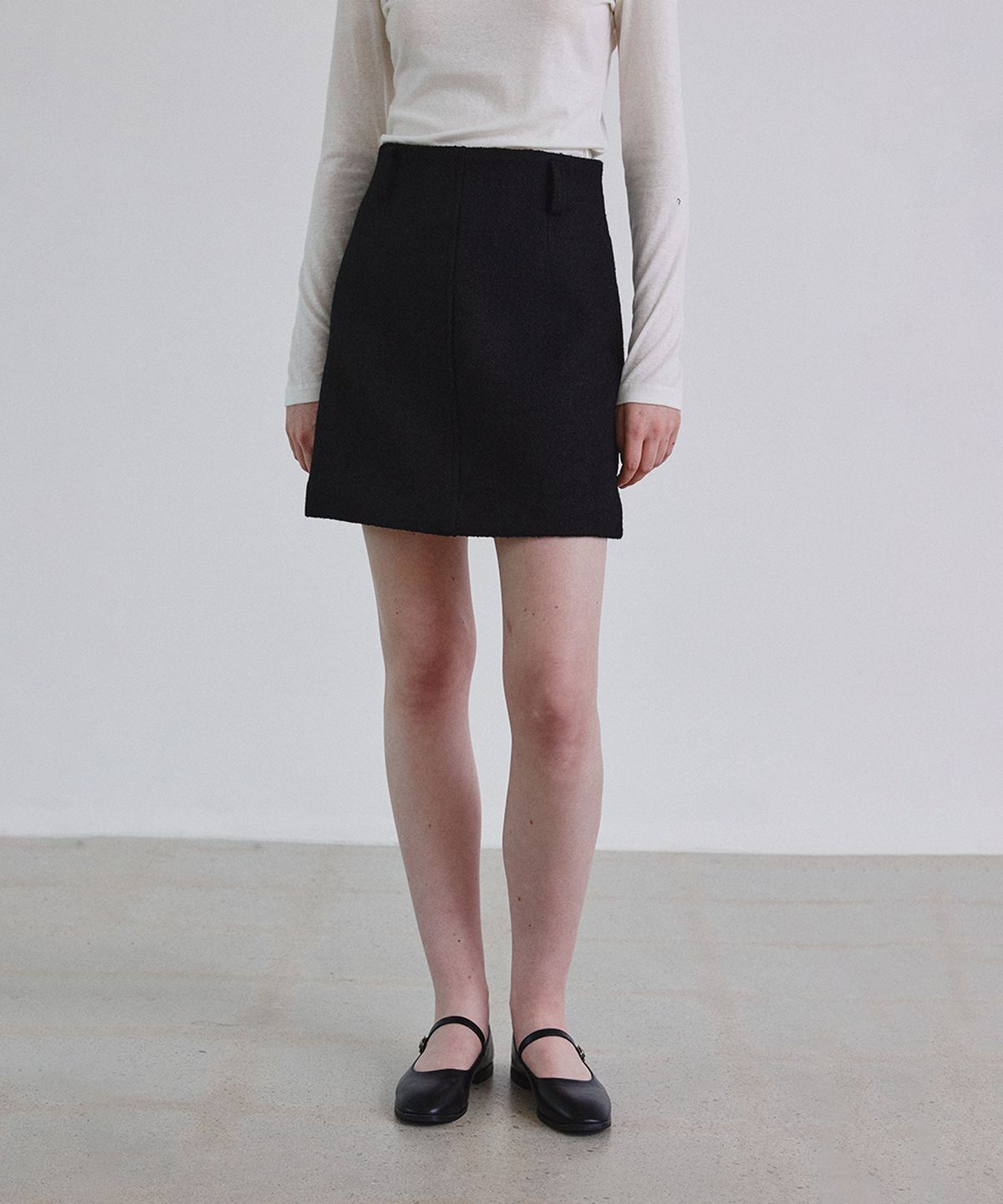 스텝어라운드(STEP AROUND) Boucle mini skirt_BLACK
