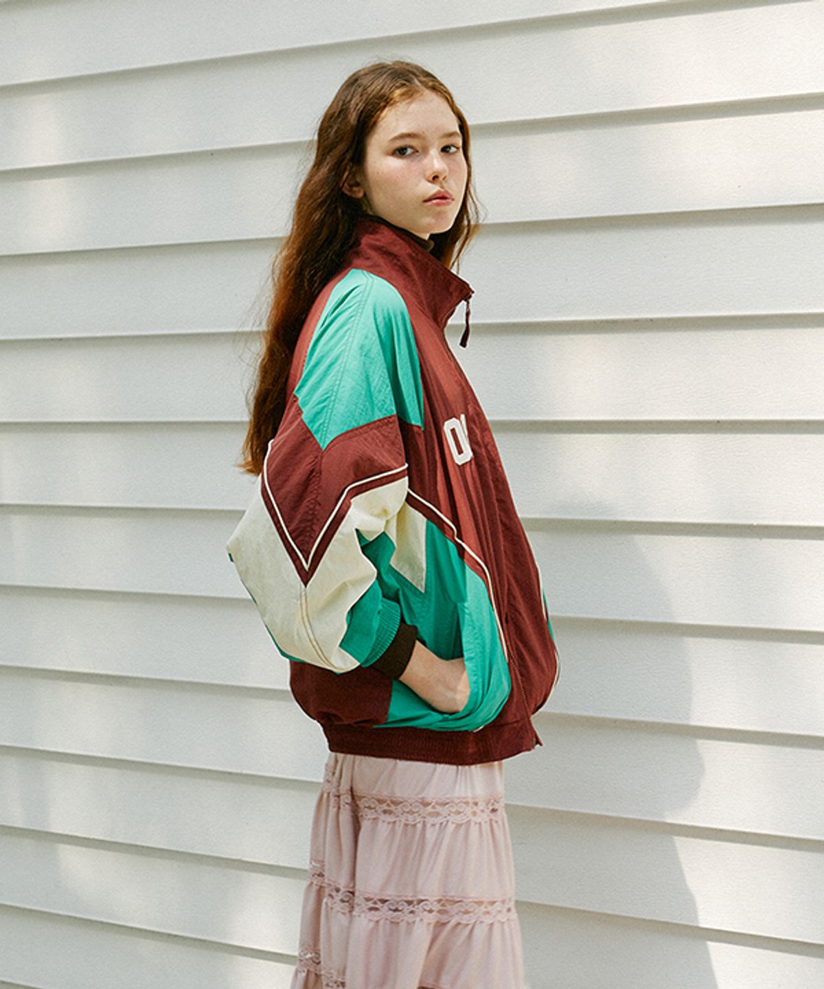 그린버터(GREENBUTTER) Two-way Windbreaker Jacket (Burgundy)