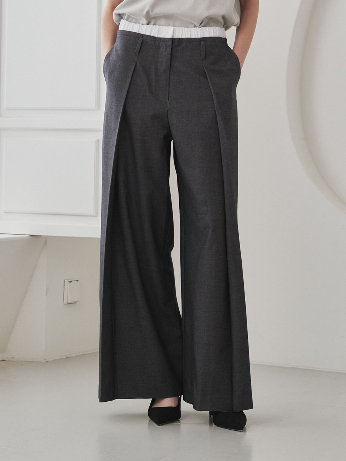 누브(NOUVE) Double Waist Wool Pants - Dark Gray