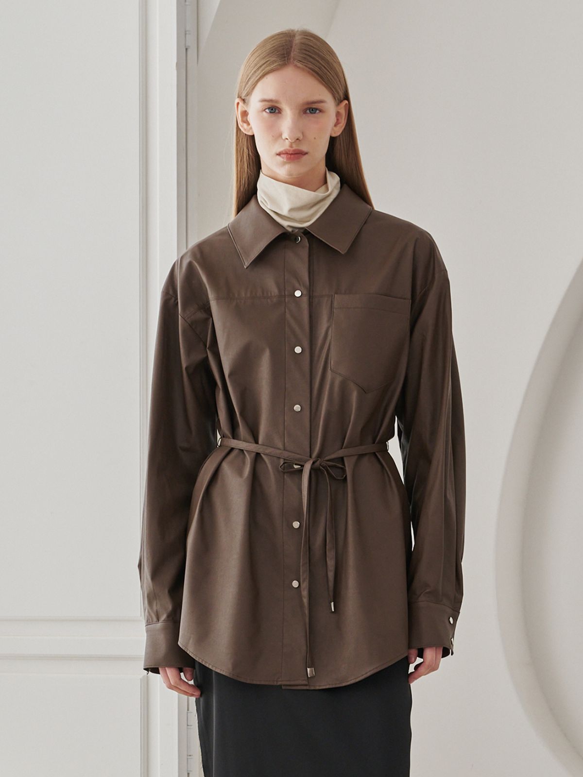 누브(NOUVE) Belted Leather Shirts - Brown