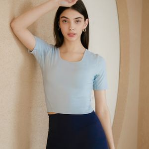 위드브라 스퀘어넥 크롭탑 (패드 내장형)