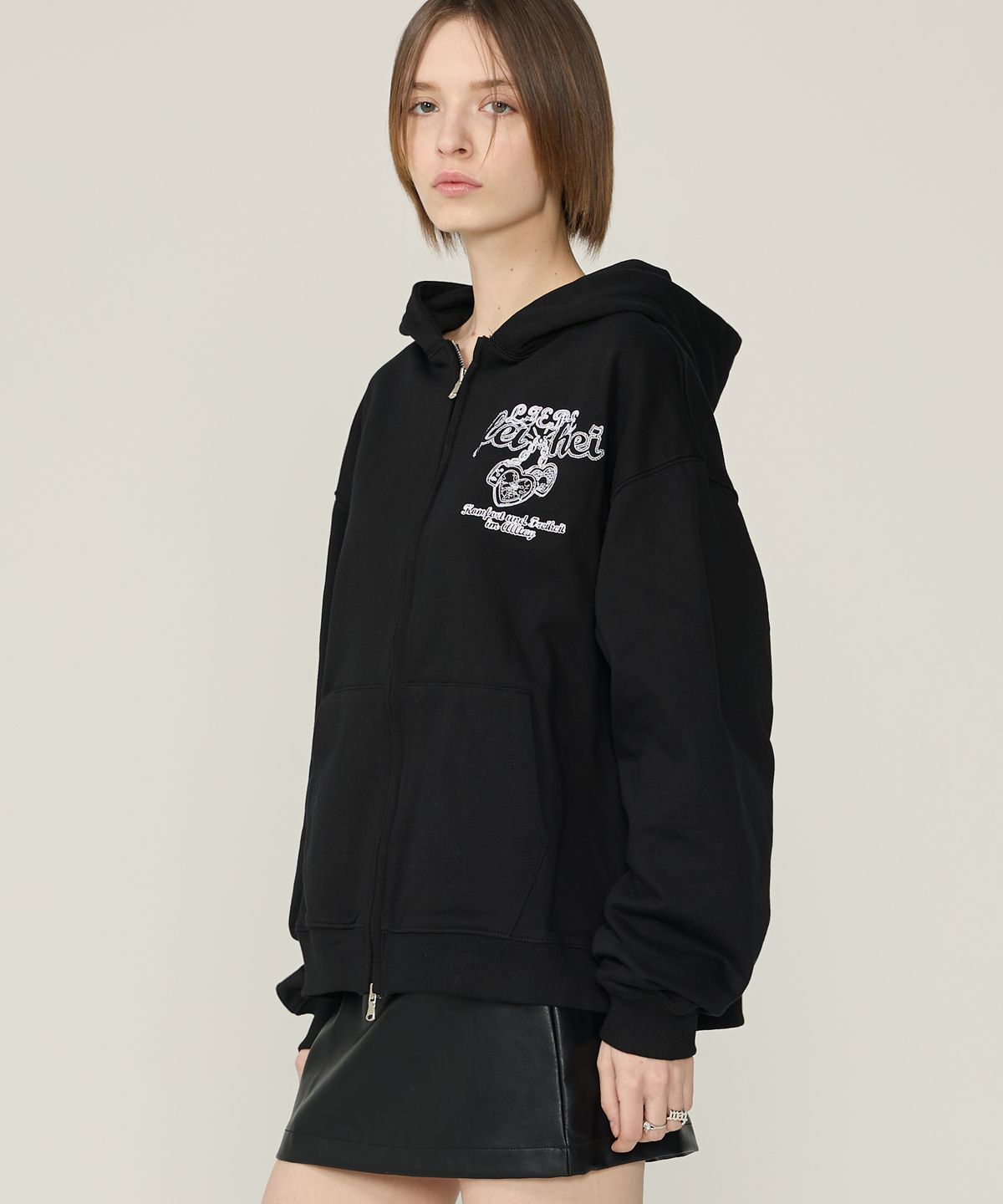 페이헤이(FEIHEI) LOVE’S HANDCUFFS HOOD ZIPUP BLACK