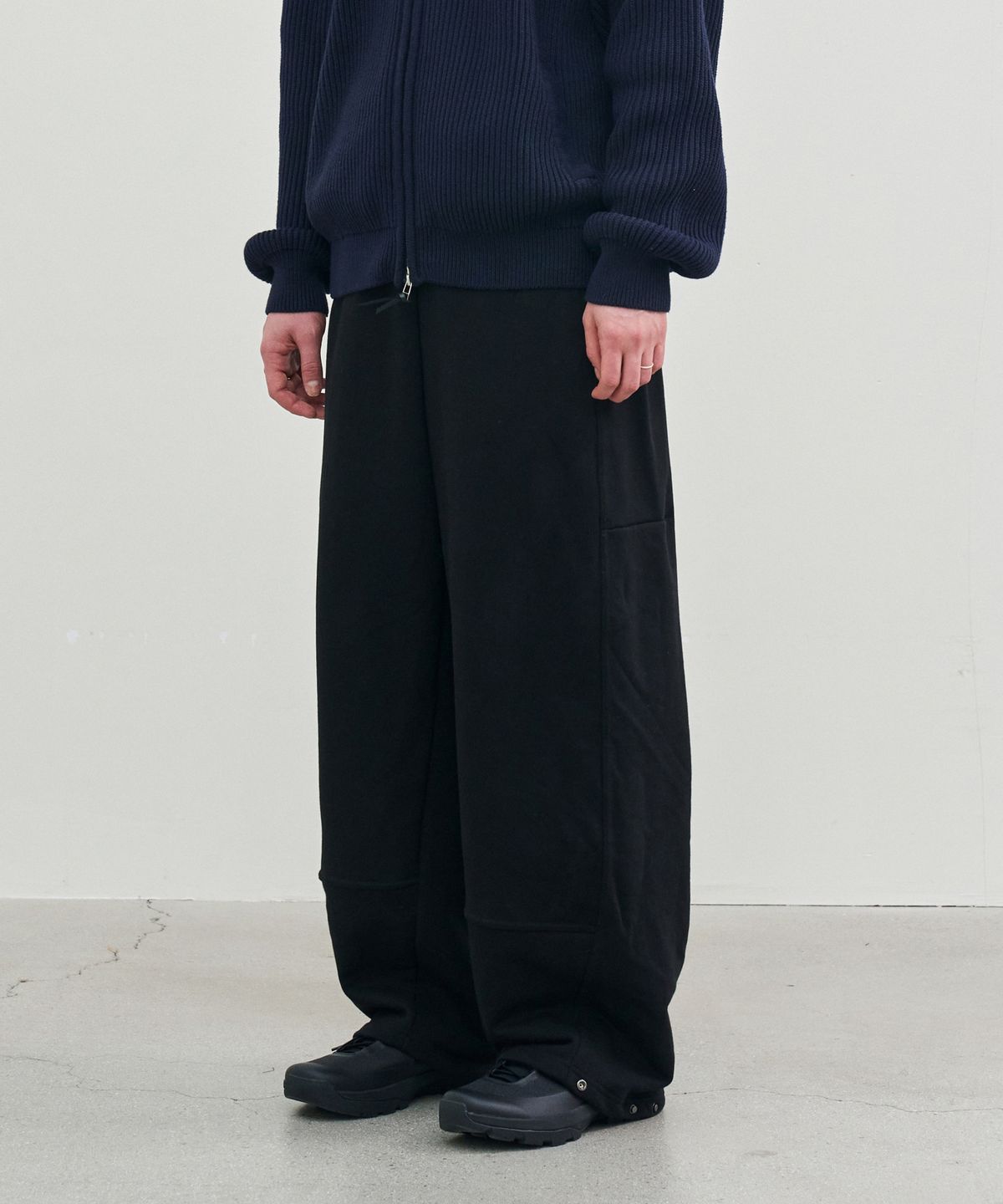 노운(NOUN) easy sweat pants (black)