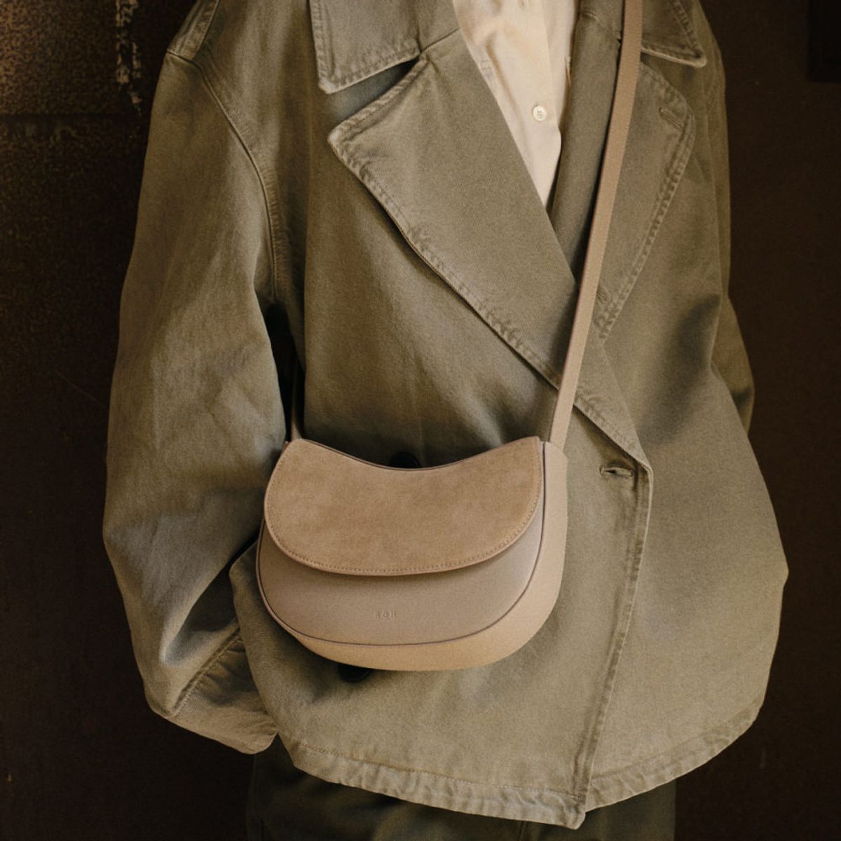 로서울(ROH SEOUL) Mini Peanut bag Suede Taupe combi