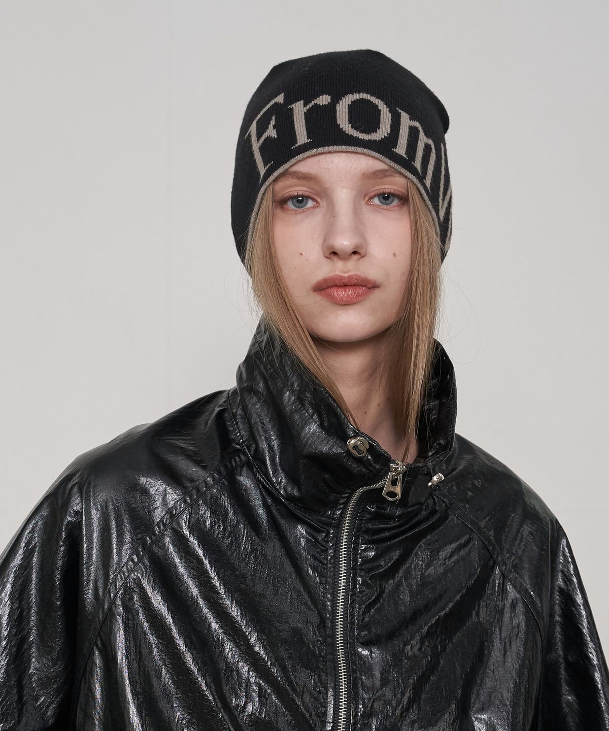 프롬웨얼(FROMWHERE) Logo Beanie Black