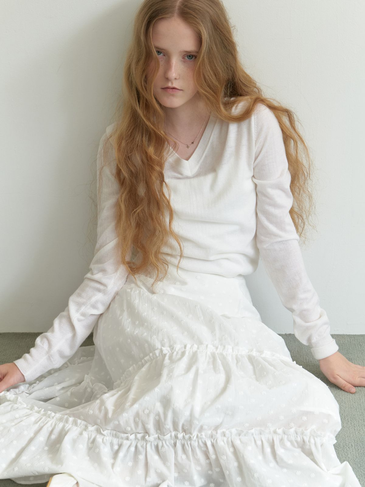리엘(RE L) Fond v-neck knit (ivory)