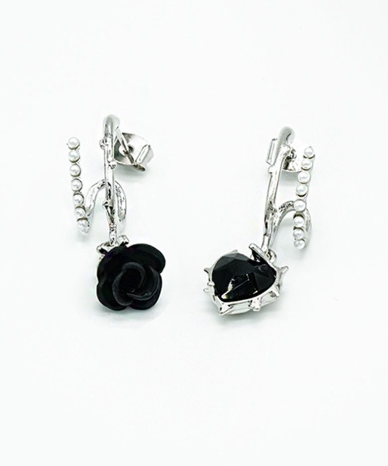 Black rose Earring