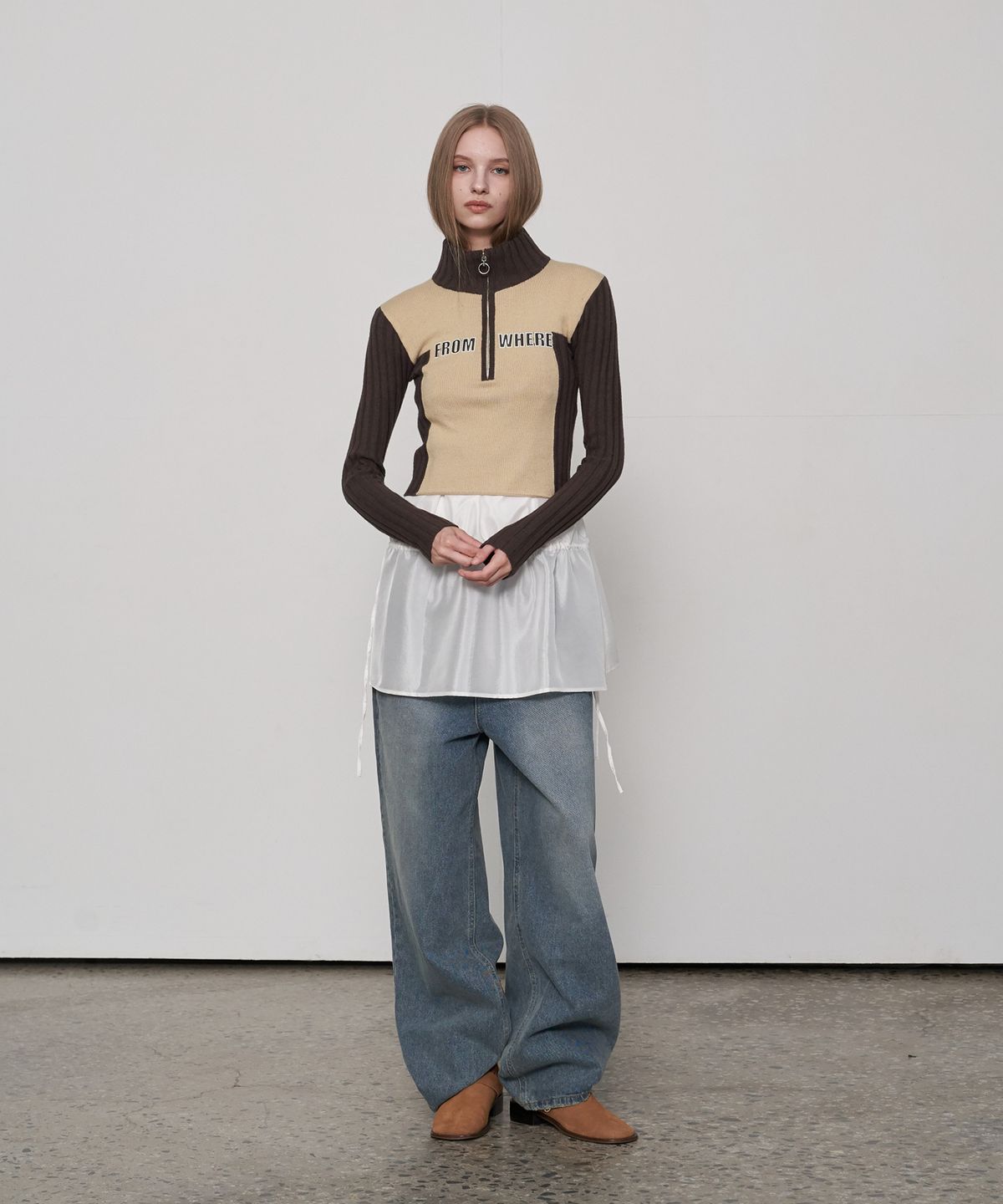 프롬웨얼(FROMWHERE) Applique Zip-Up Sweater Brown