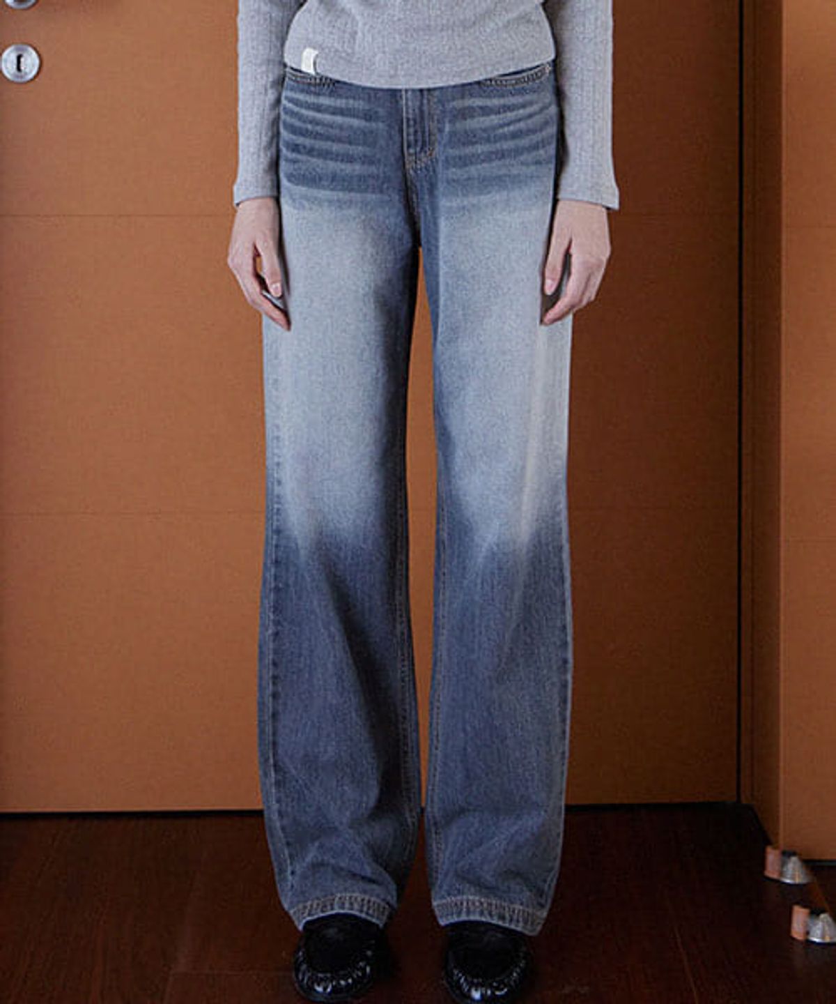 헤인트(HAINT) GRAY STRAIGHT FIT DENIM PANTS