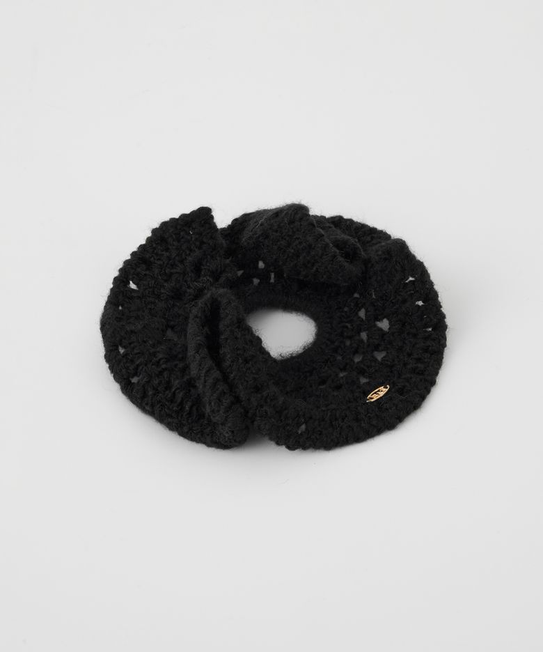 Knit scrunchie