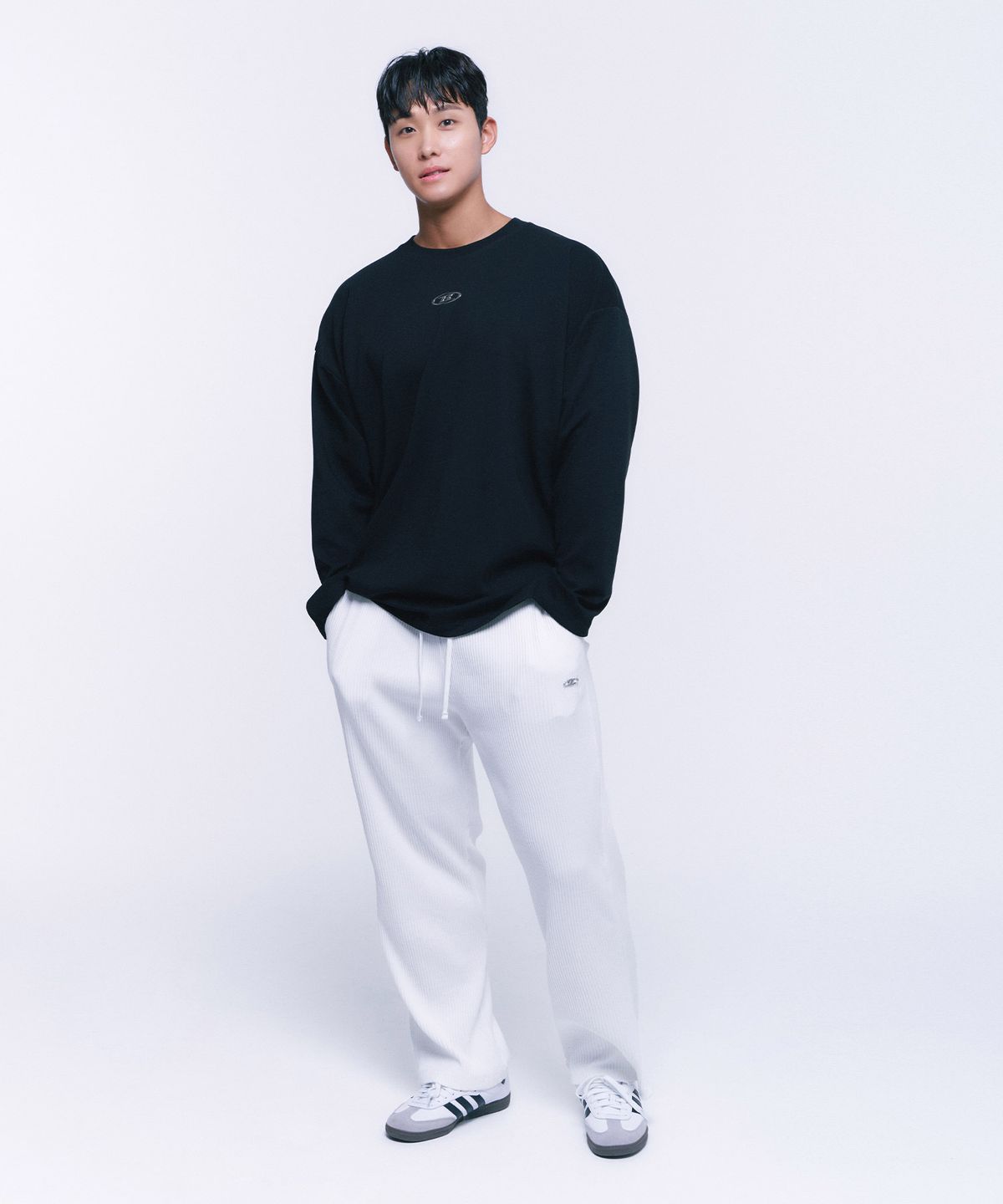 본투윈(BORN TO WIN) SILVER B OVER FIT LONGSLEEVE [BLACK]