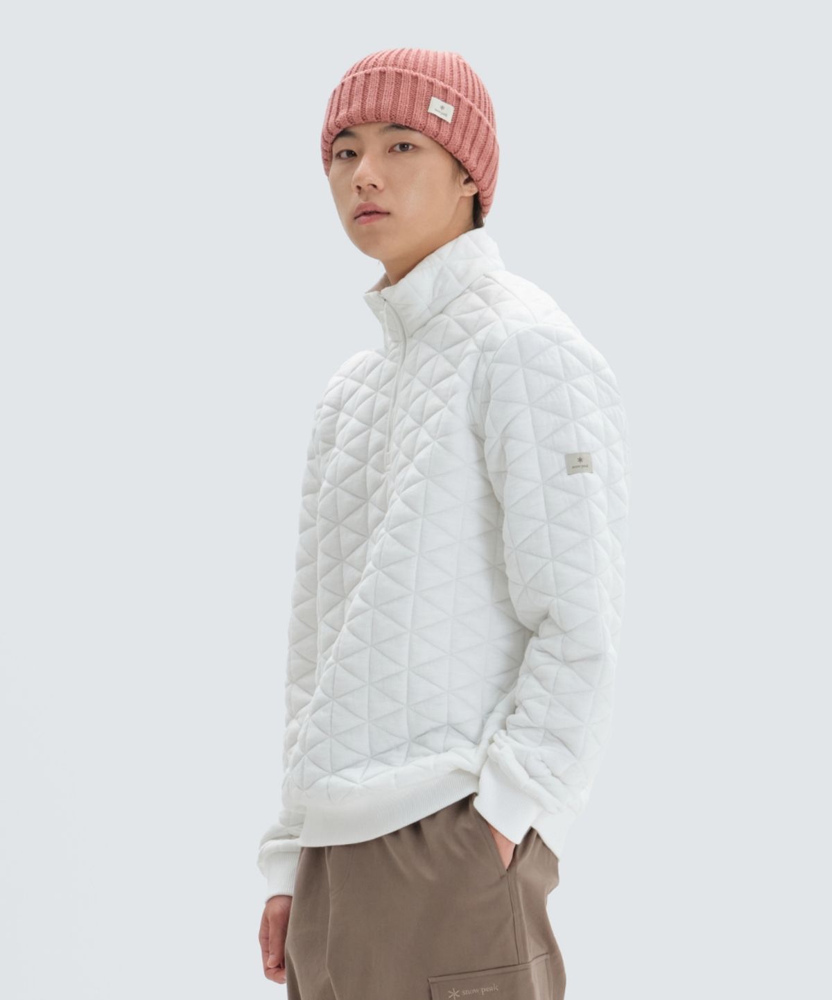 스노우피크 어패럴(SNOWPEAK APPAREL) 퀼팅 반집업 맨투맨 (S24WMFZT34) Off White