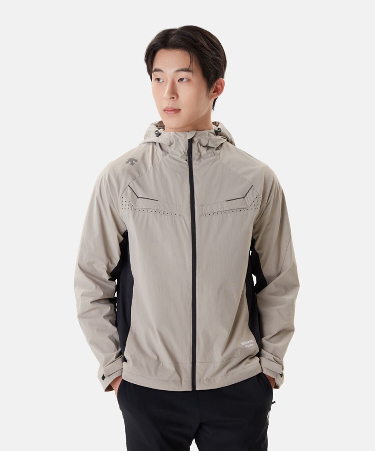 데상트(DESCENTE) 엔듀라 트레일 러닝 자켓 베이지(SP321RJK96)