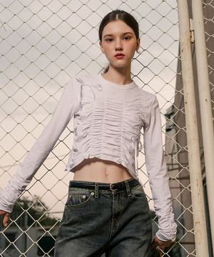 셔링 디테일 스트링 긴팔 티셔츠_화이트