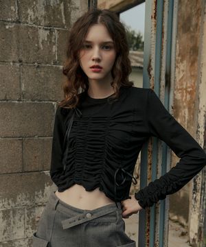 셔링 디테일 스트링 긴팔 티셔츠_블랙