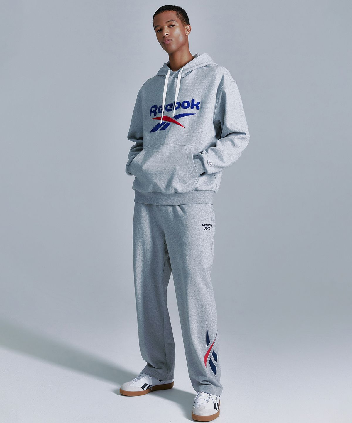 리복(REEBOK) 빅벡터 루즈핏 스웨트 팬츠 - 그레이