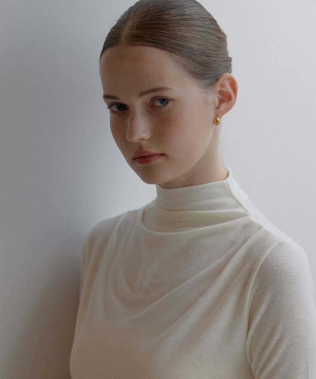 하우스 오브 폰드(HOUSE OF POND) Halfneck sleeve cowl t shirt (Ivory, Charcoal, Black)