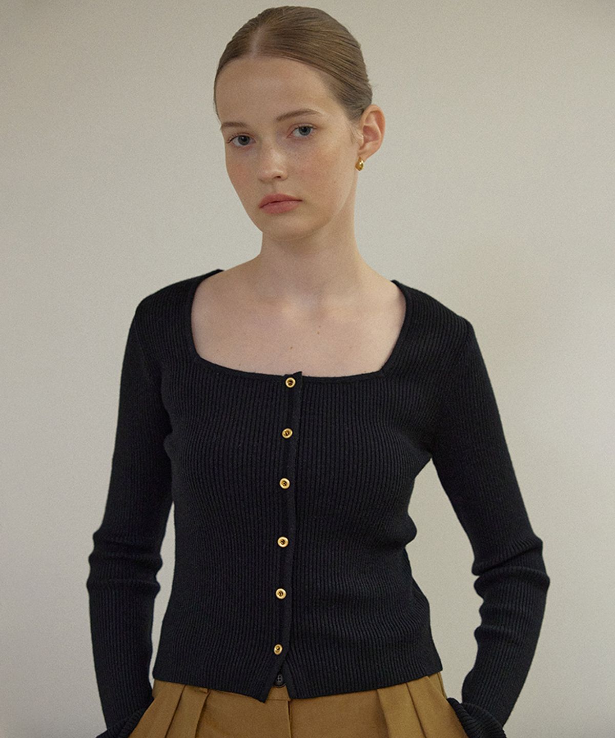 하우스 오브 폰드(HOUSE OF POND) Squared button knit top (Ivory, Beige, Black)