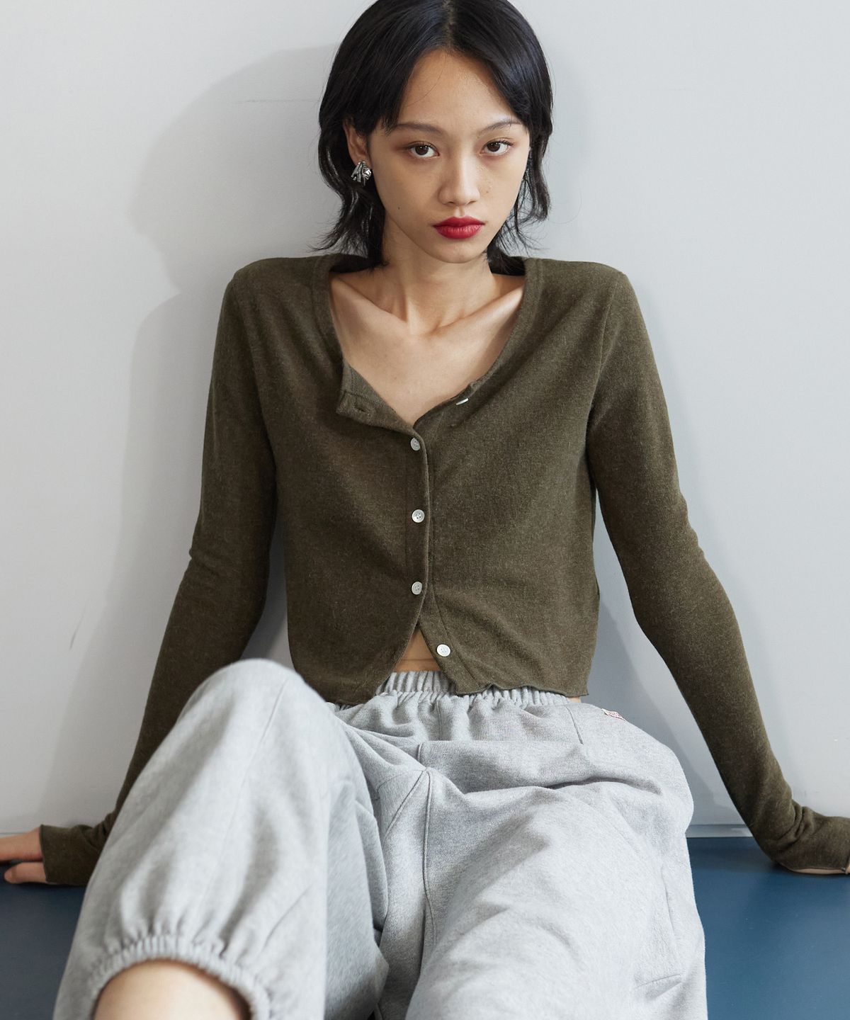 미치코런던 코시노(MICHIKO LONDON KOSHINO) 앙고라 울 블렌드 가디건 카키