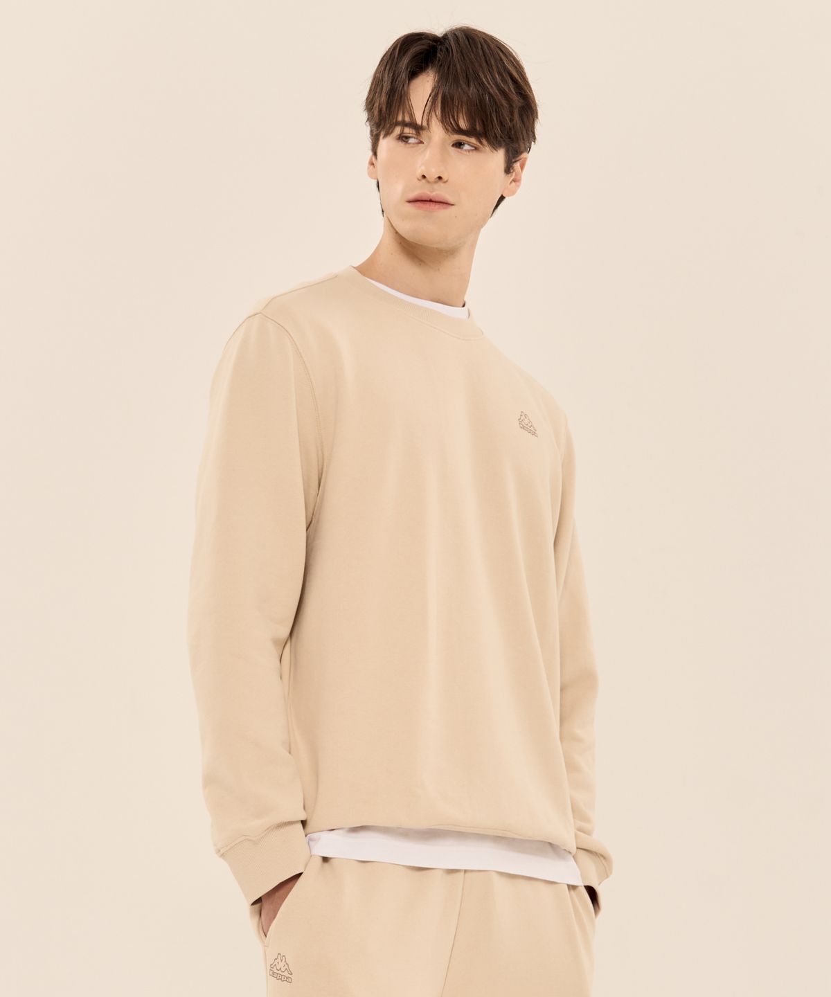 카파(KAPPA) 베이직 맨투맨 유니 아이보리