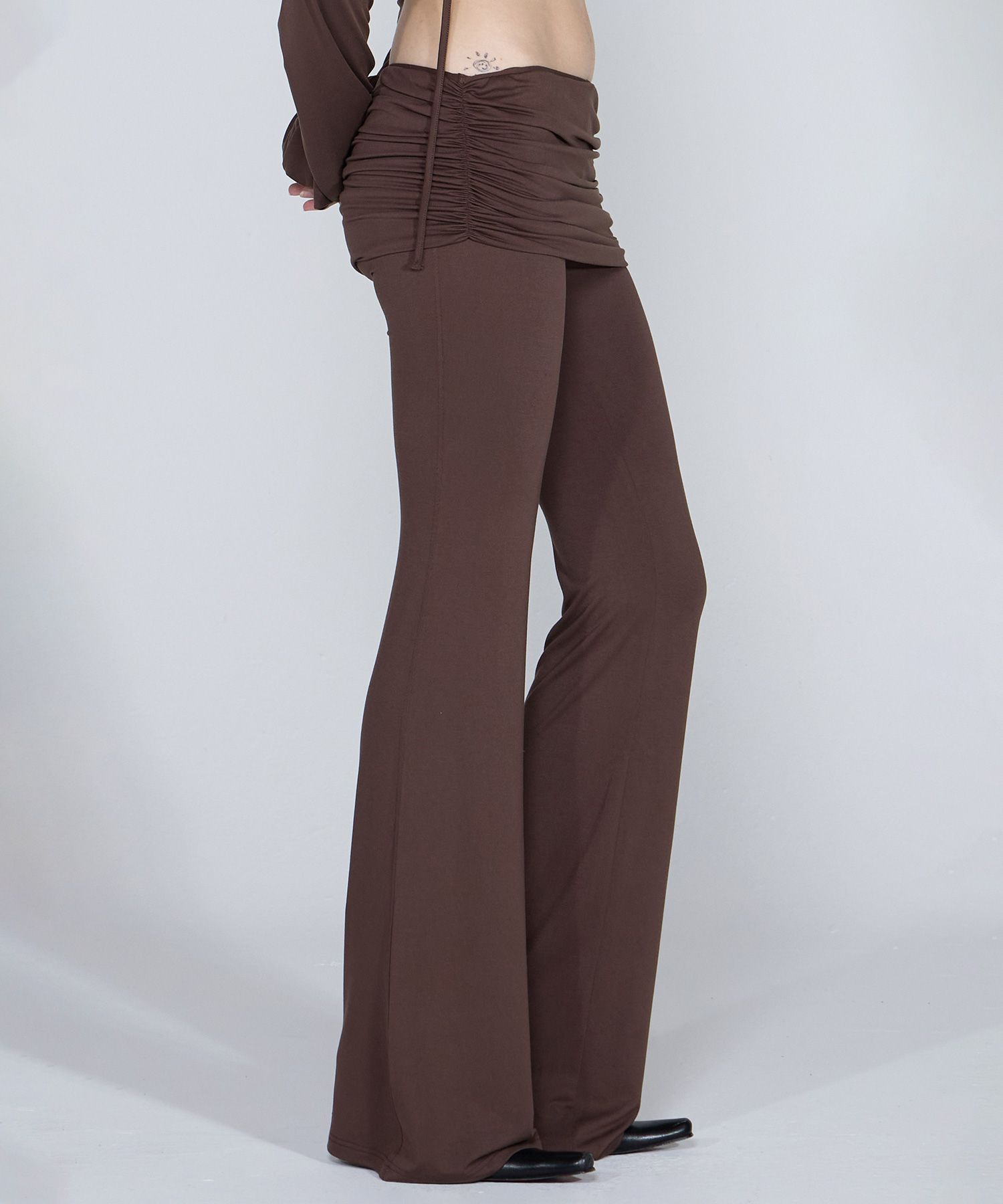 ★SCULPTOR★ Jersey Lowrise Track Pants Brown SC24A429BR MUSINSA公式 | SCULPTOR Jersey Lowrise Track Pants Brown