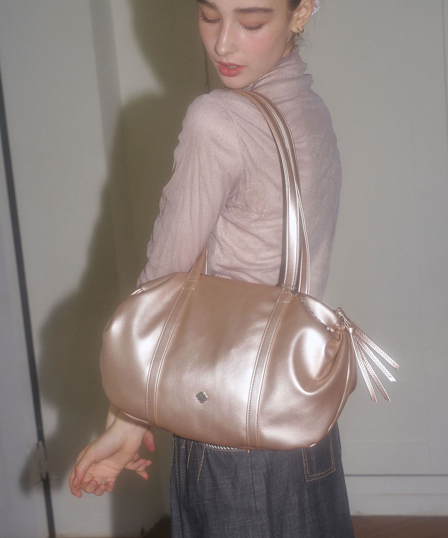 ★HEEARI★ Aurora Shirring Duffle Bag Aurora Shirring Duffle Designer fashion, Seoul-fully created | W Concept
