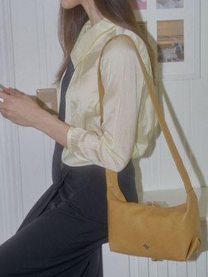 테일 버클 호보백_머스타드