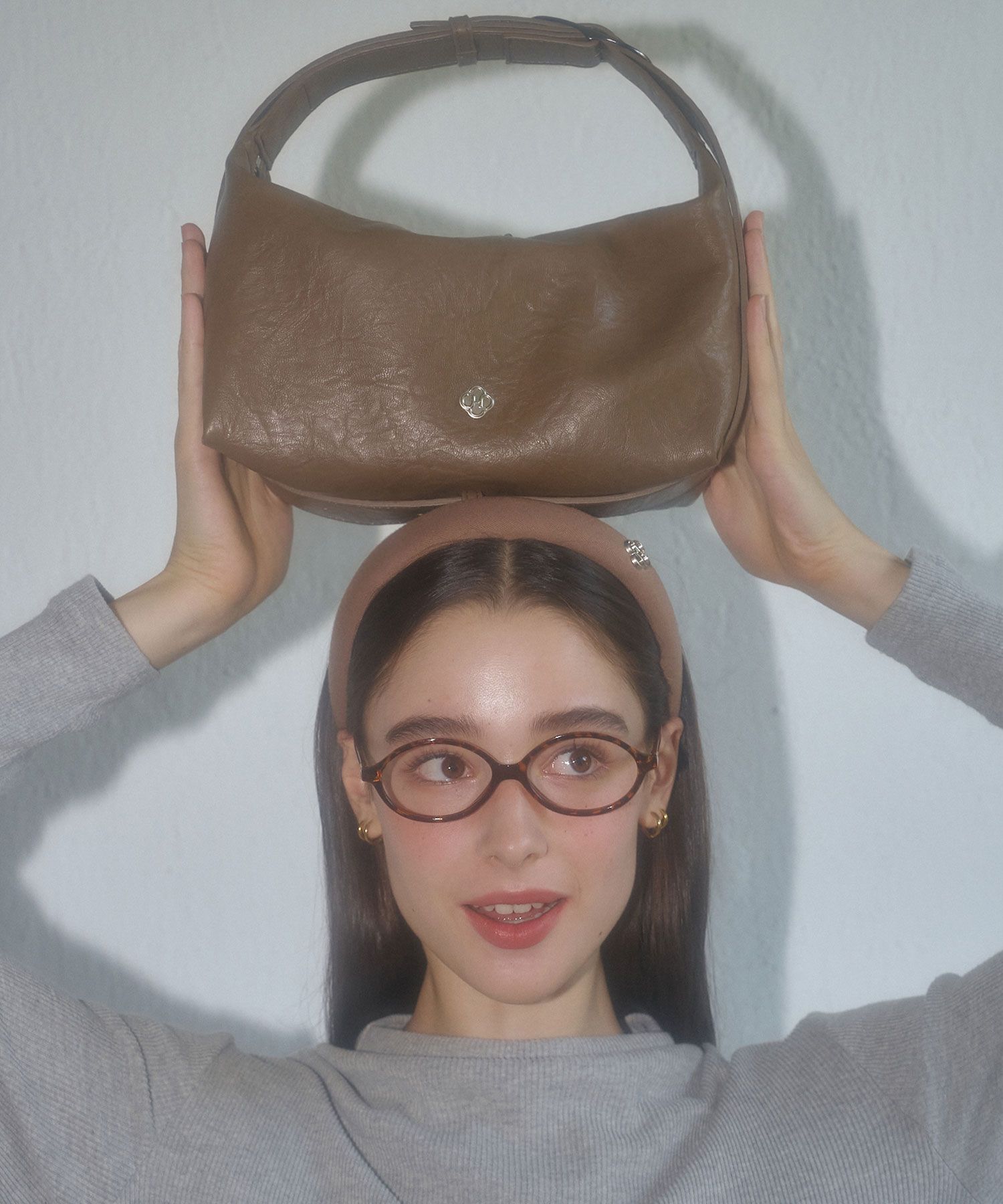 【Heeari】★Tale Buckleホボバッグ★ Tale Buckle Hobo Bag_Mustard - HEEARI 히어리
