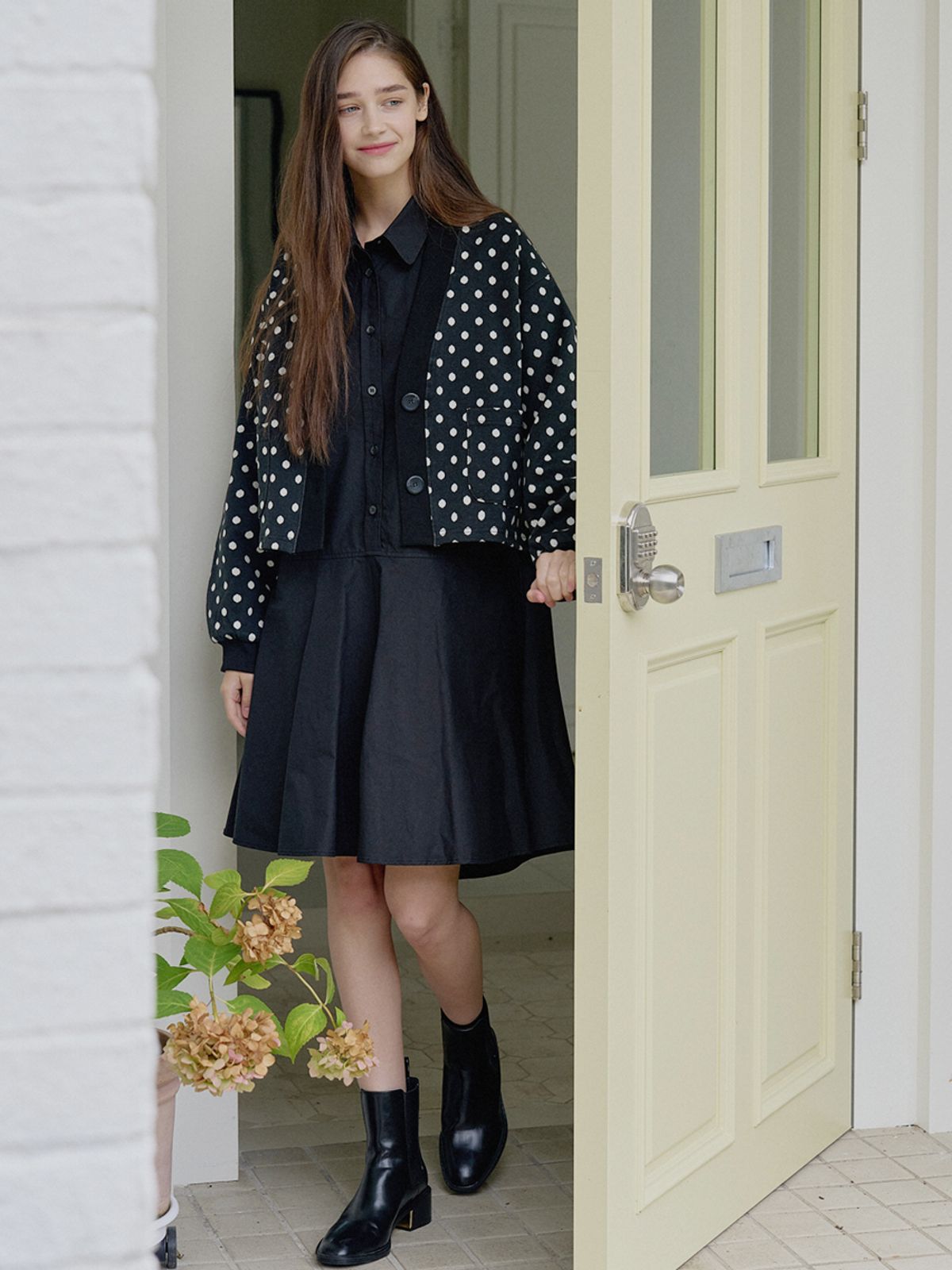아방(AVANT-G) Shirt Flare Midi Dress - BLACK