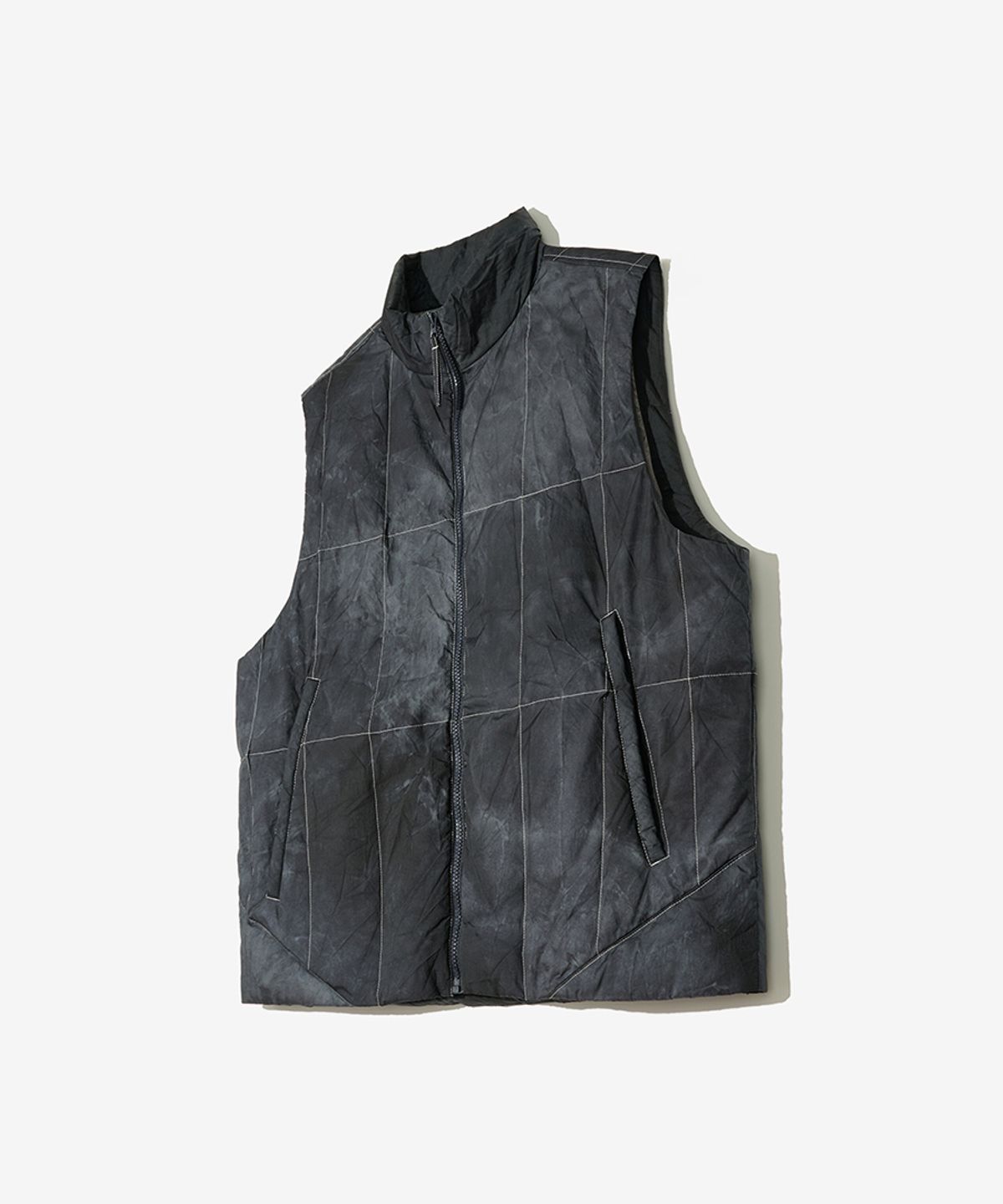 논타입(NONTYPE) CLOUD LIGHT DOWN VEST (BLACK)