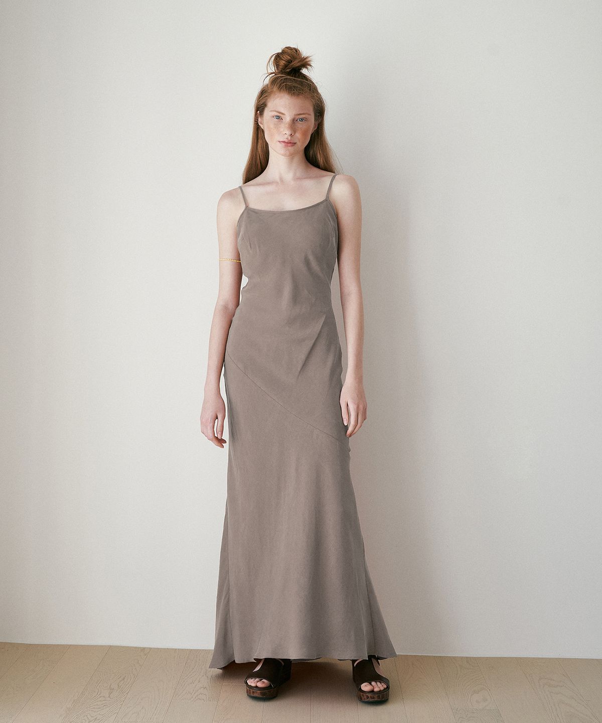 르브아시스(REVOIRSIS) maxi dresses pine bark