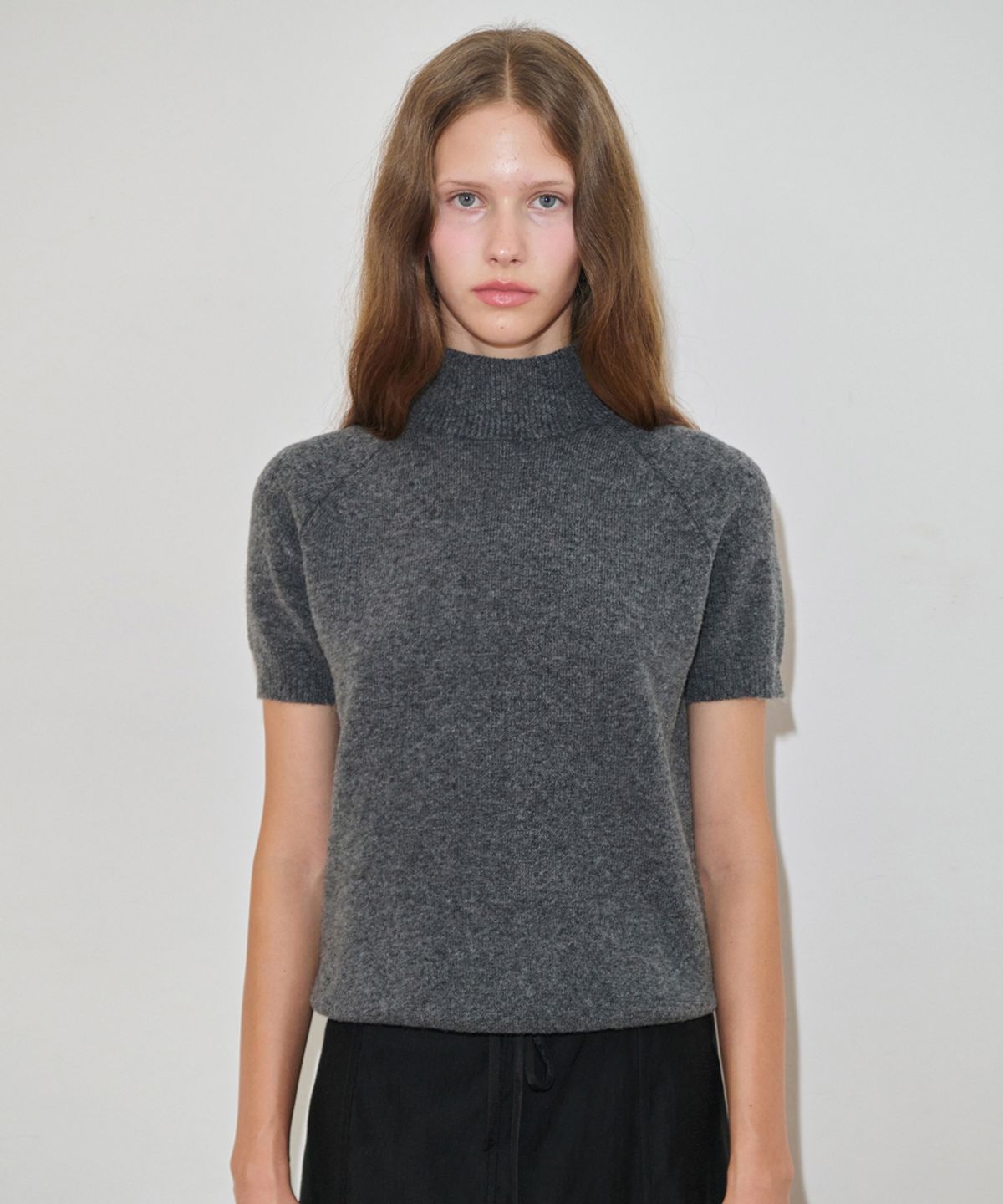 시눈(SINOON) Rabbit Tie Half Sleeve Turtleneck Knit (Charcoal Grey)