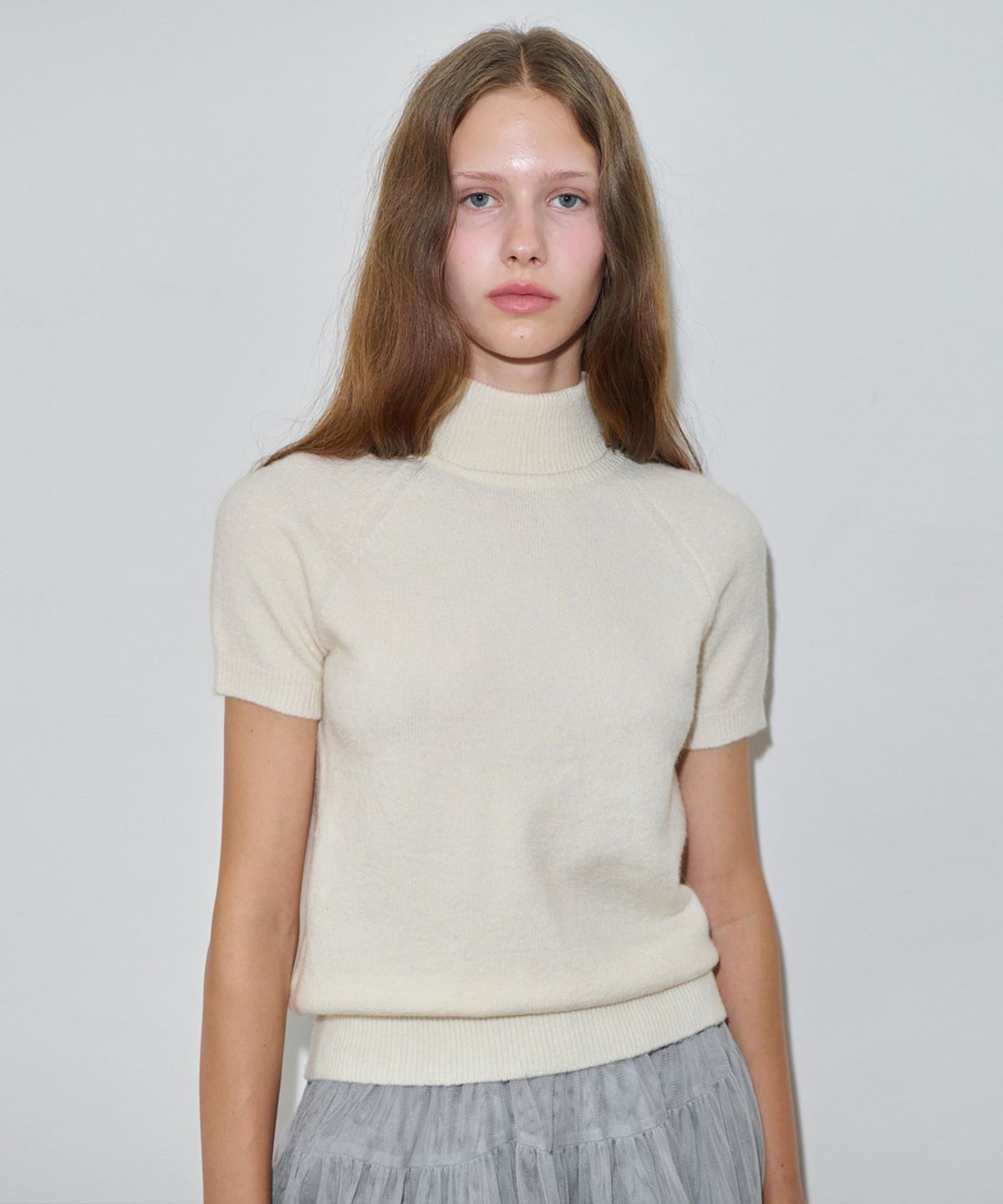 시눈(SINOON) Rabbit Tie Half Sleeve Turtleneck Knit (Cream)